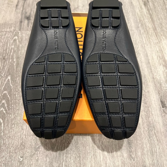 Louis Vuitton AUTHENTIC LOAFERS - Picture 5 of 5